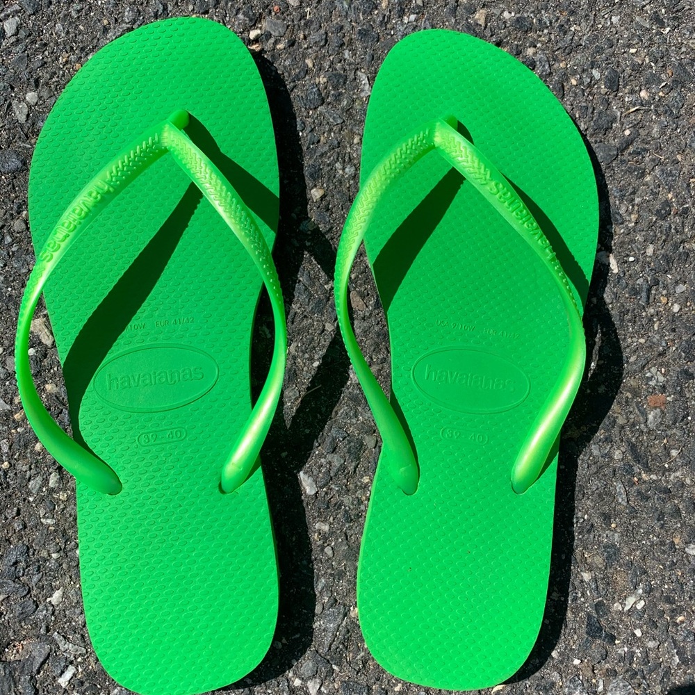 Havaianas green flip flop